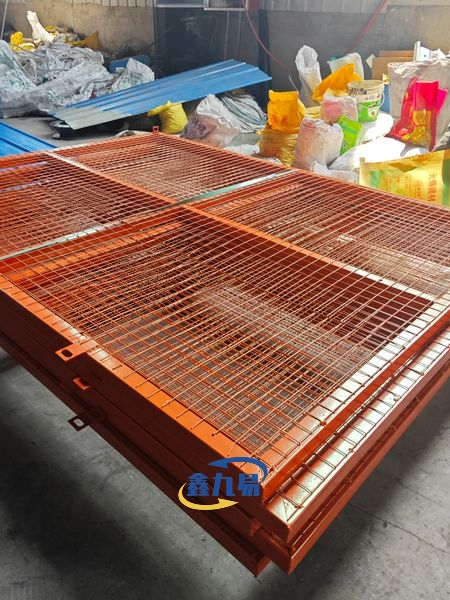 Tower Crane Base Enclosure Tower Crane Base Enclosure