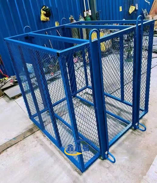 Hoist Cage