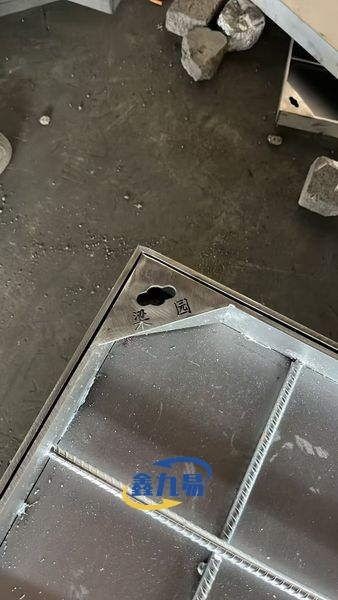 Stainless Steel Recessed Manhole Cover