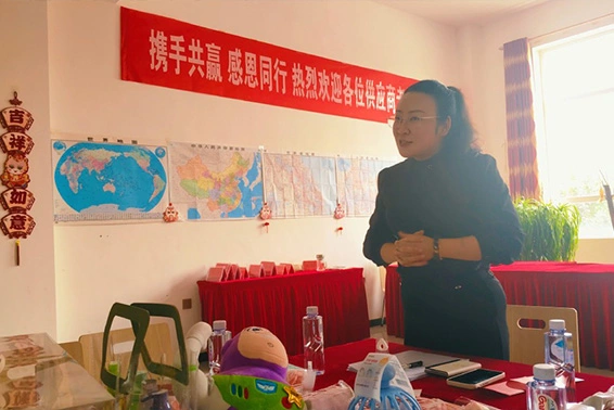 Coach Xinglu guiding Xinjiuyi construction safety production